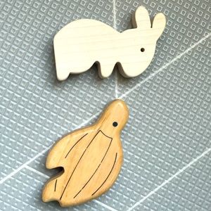 Montessori rattle and chewing toy